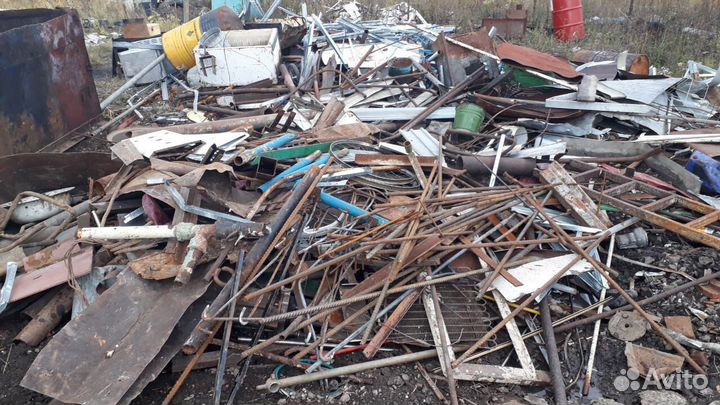 Приём лома чёрного и цветных металлов