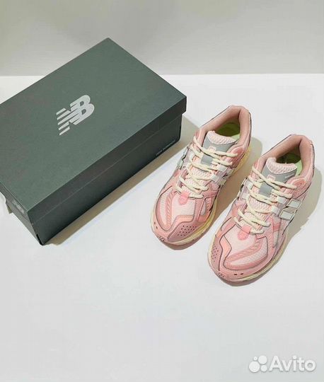 Кроссовки Женские New Balance 1906