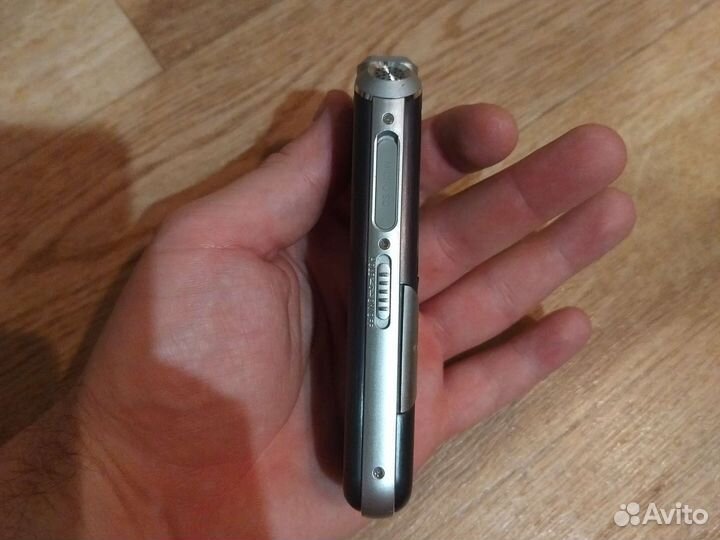 Цифровой диктофон Philips DVT6010/00