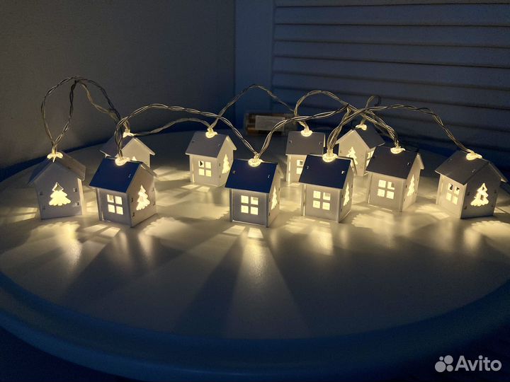 Новогодняя гирлянда домики