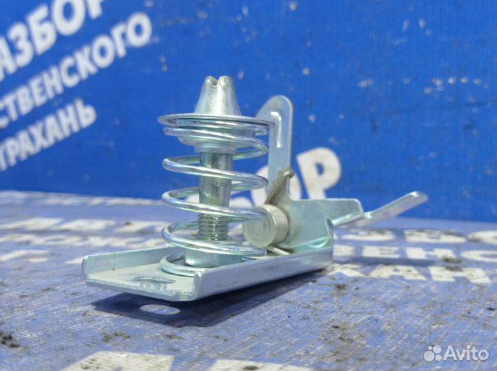 Замок капота Daewoo Nexia седан 2010