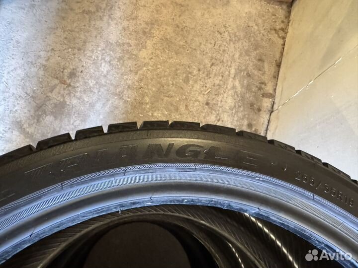 Triangle Snowlink TWT02 255/35 R19 96V