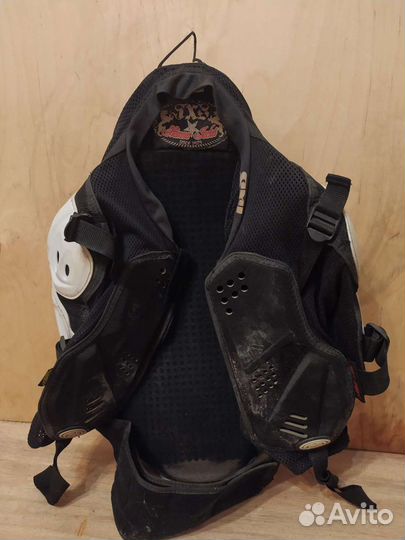 Черепаха IXS (защита спины, плечи)