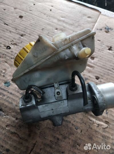 Главный тормозной цилиндр фольксваген т4