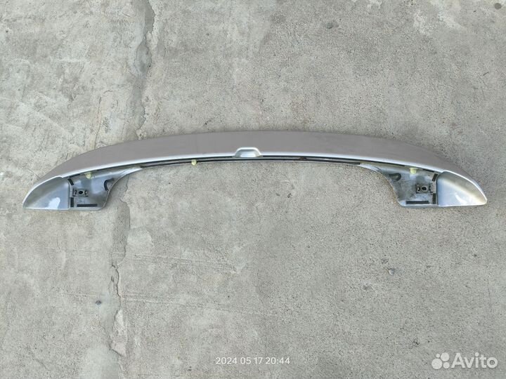 Спойлер Тойота ractis