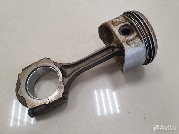 Поршень с шатуном Renault Logan L8 K7M812 2015