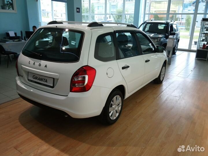LADA Granta 1.6 МТ, 2023