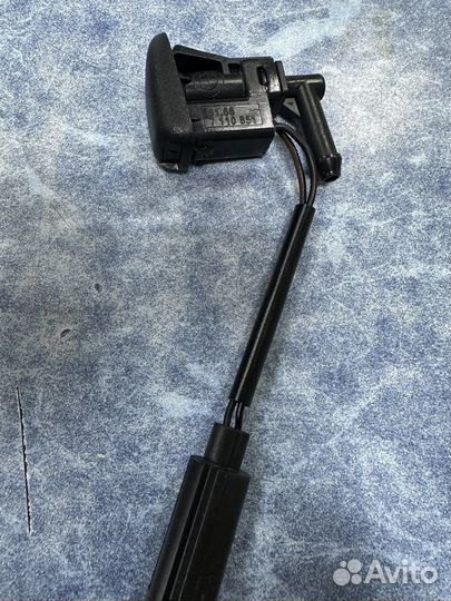 Форсунка омывателя bmw