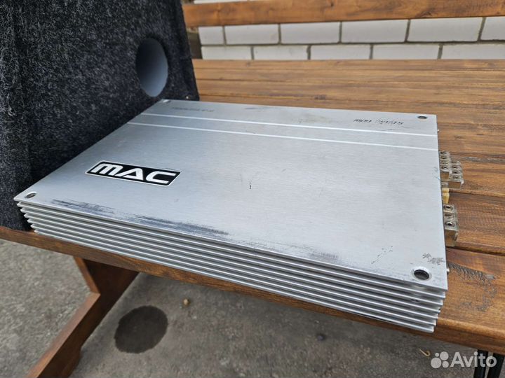 Сабвуфер и усилитель в автомобиль