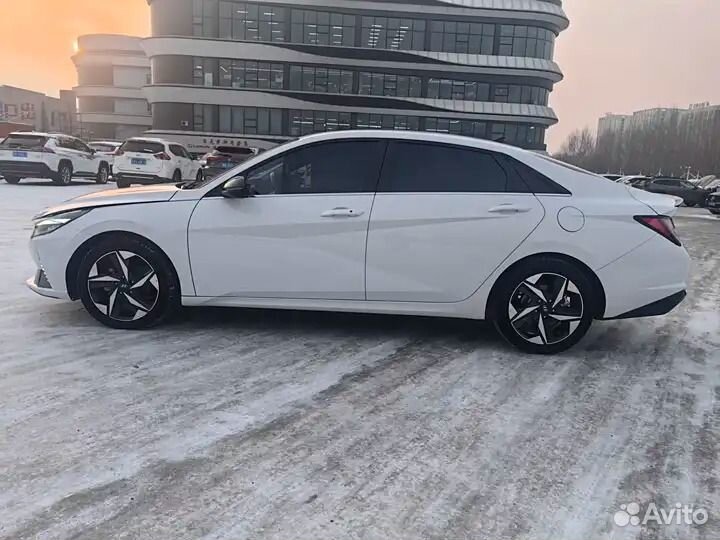Hyundai Elantra 1.5 CVT, 2021, 26 311 км