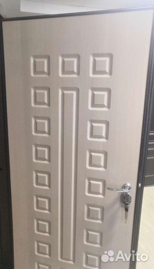 Дверь входная металлическая