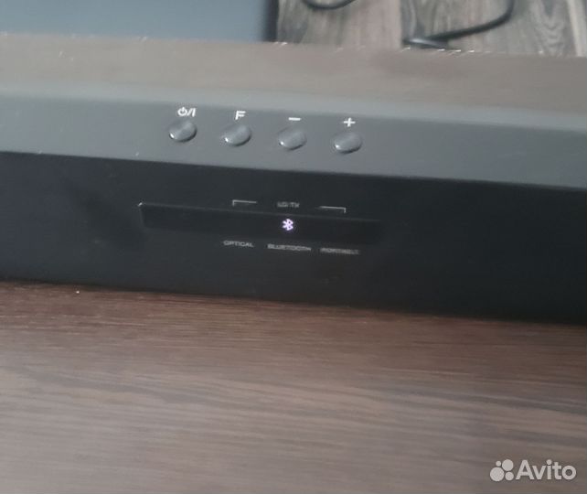 Саундбар LG SH3B с беспроводным сабвуфером