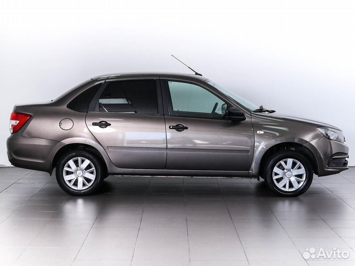 LADA Granta 1.6 МТ, 2021, 30 515 км