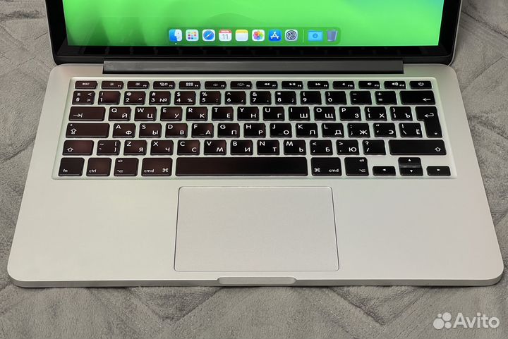 MacBook Pro 13 2015 i5/512gb/8gb