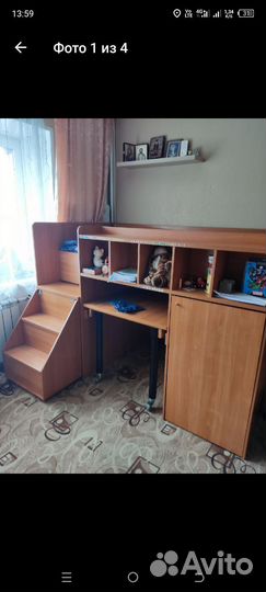 Детская кровать чердак со столом и шкафом бу