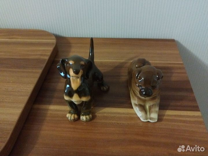 Фарфоровые статуэтки собака лфз