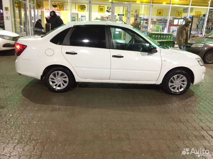 LADA Granta 1.6 МТ, 2015, 230 000 км