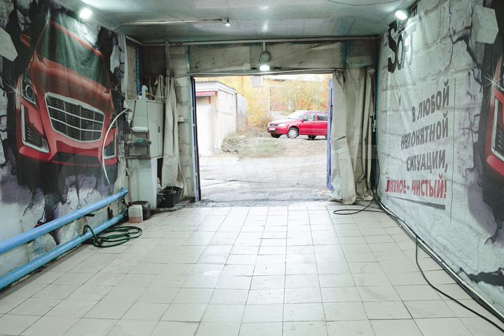 Гараж, > 30 м²