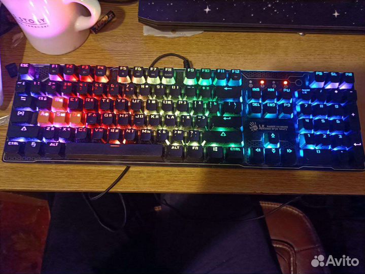 Игровая клавиатура A4 Tech Bloody B810R