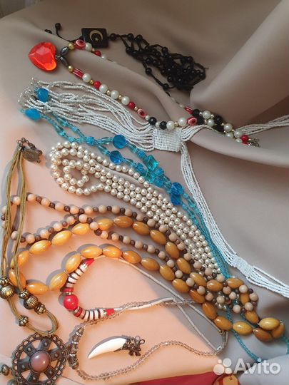 Бусы, браслеты винтаж