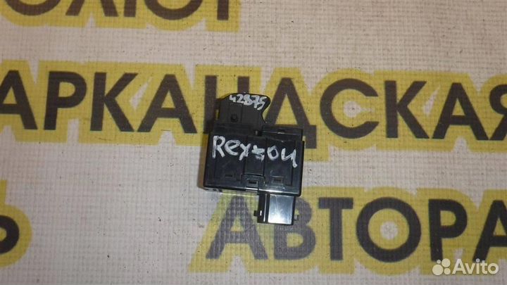 Кнопка стеклоподъемника Ssang Yong Rexton I 2001