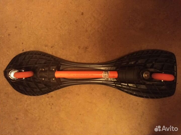 Двухколесный скейтборд