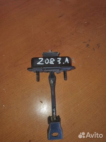 Ограничитель двери задний левый Peugeot 208