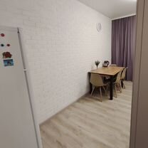 2-к. квартира, 55 м², 2/9 эт.