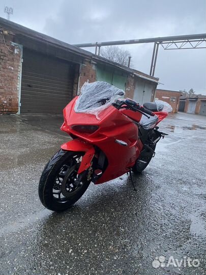 Электрический мотоцикл Ducati Panigale