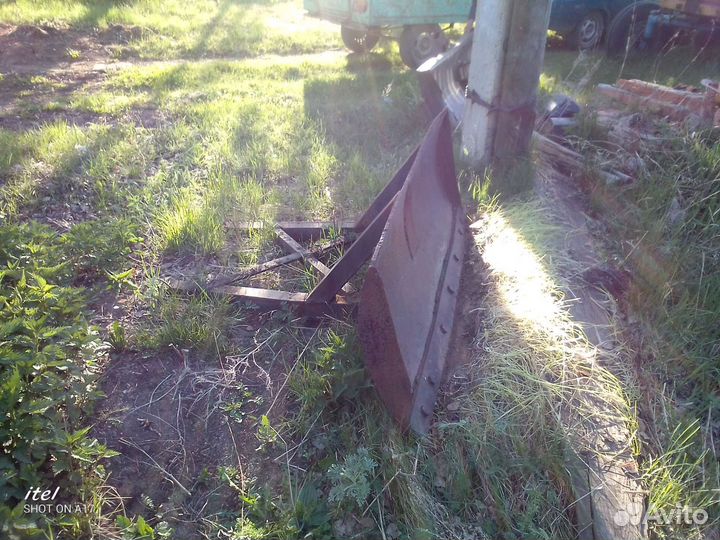 Отвал передний