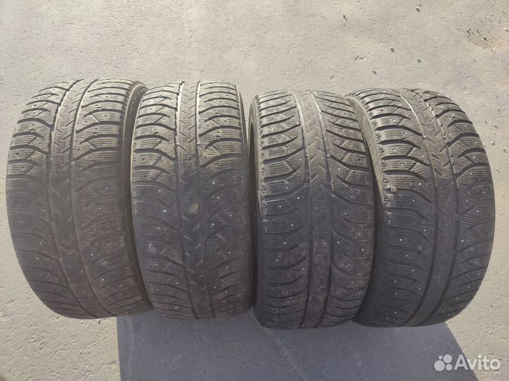 Bridgestone Ice Cruiser 7000 255/50 R19 107T