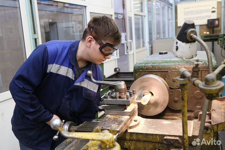 Токарь в Московскую область