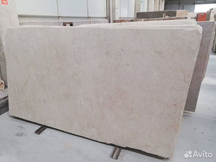 Натуральный мрамор