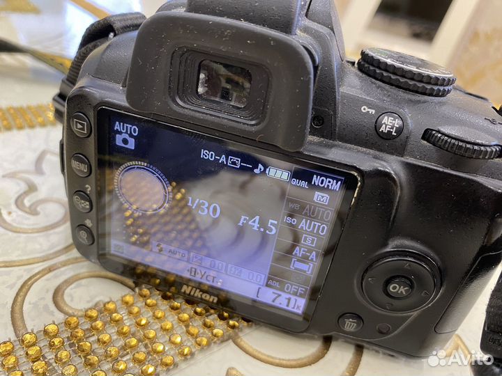 Зеркальный фотоаппарат Nicon d3000