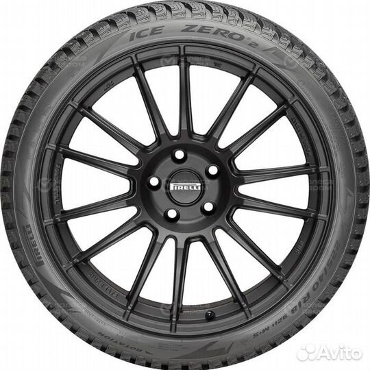 Pirelli Ice Zero 2 275/35 R20 102T