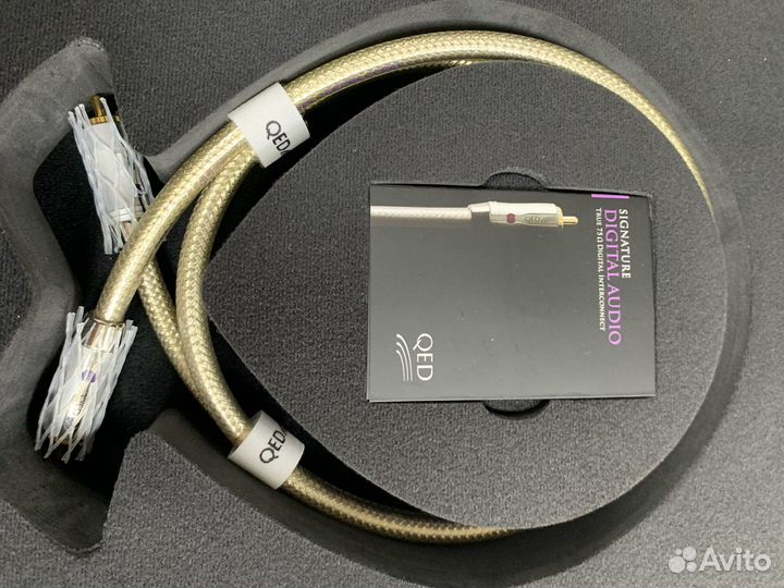 Межблочный цифровой кабель rca QED