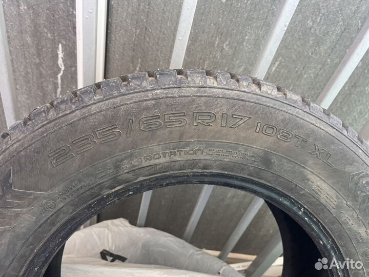 Nokian Tyres Hakkapeliitta 8 SUV 235/65 R17 108T