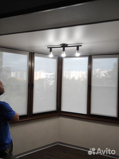 Рулонные шторы на кухню