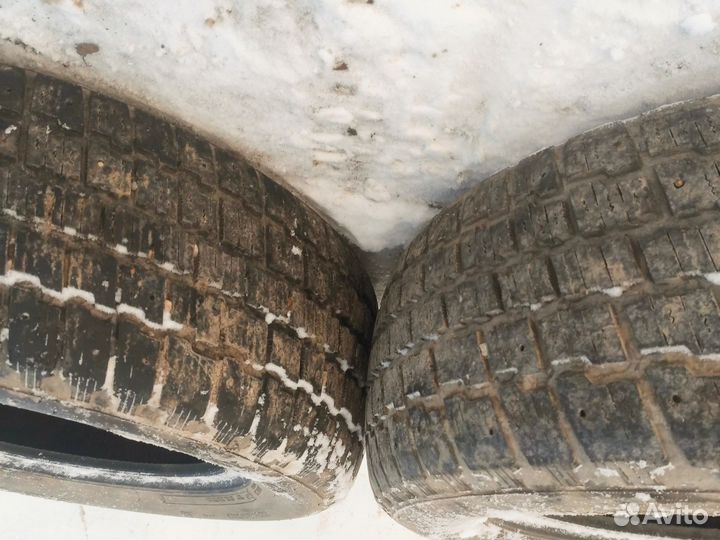 Cooper Weather-Master S/T 2 225/60 R17