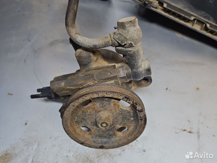 Насос гур 3sfe RAV4 Toyota