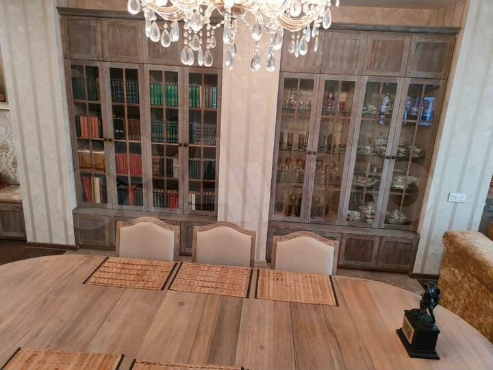 3-к. квартира, 132,6 м², 2/14 эт.