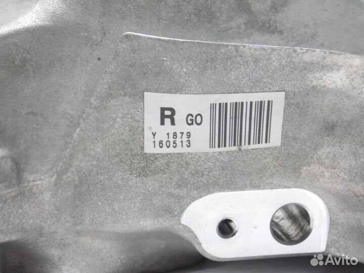 Кулак задний правый Лексус GS 350