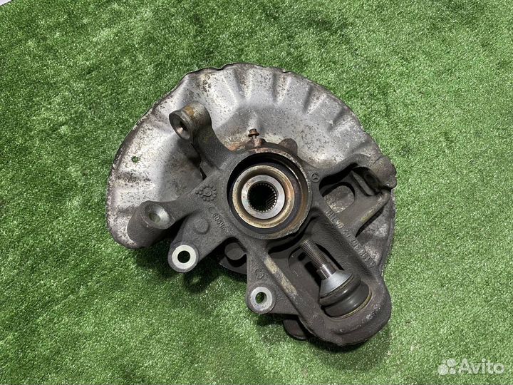 Кулак задний правый Mercedes-Benz GLE W166