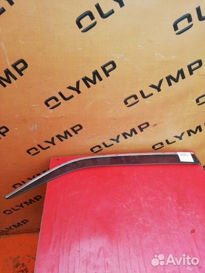 Ветровик задний правый Toyota Camry AVV50 2AR-FXE