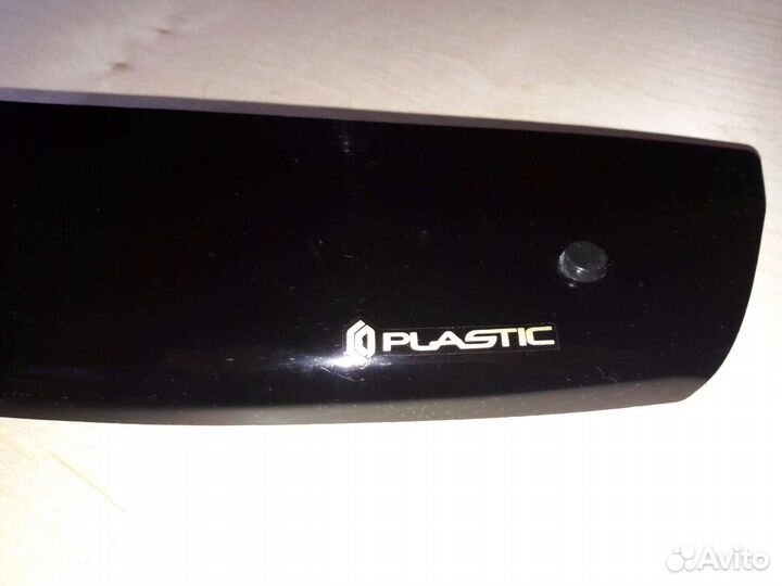 Дефлектор капота (чёрный) Renault Duster 2012 г