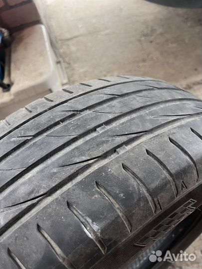 Maxxis Victra Sport VS-5 SUV 235/65 R17