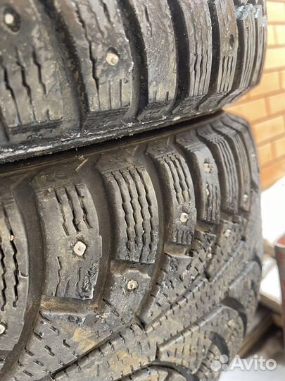Nokian Tyres Hakkapeliitta 5 215/60 R16
