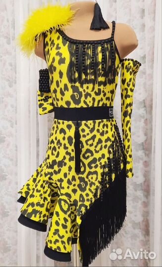 Пошив гимнастических купальников и бальных платьев