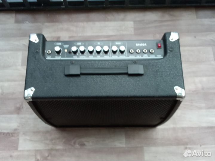 Усилитель для бас гитары