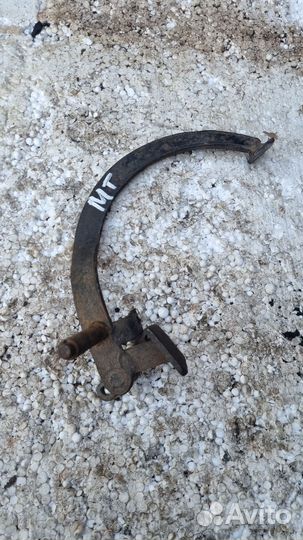 Тормозная лапка днепр